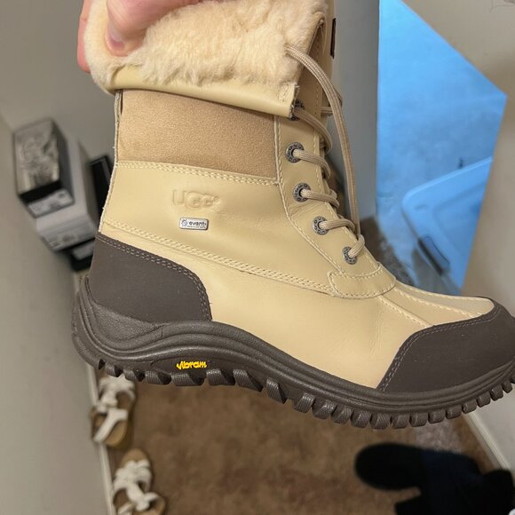 UGG Adirondack Boot II - Picture 8 of 10